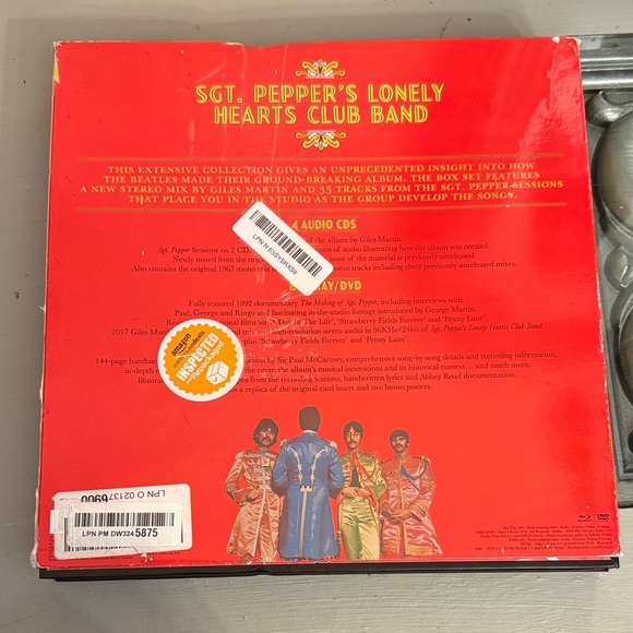 The Beatles Sgt. Pepper's Anniversary Edition 6 Disc Super Deluxe Album Box - Picture 3 of 16
